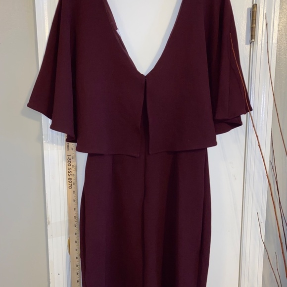 Badgley mischka Wine ruffle dress like new size 4 - Picture 7 of 7